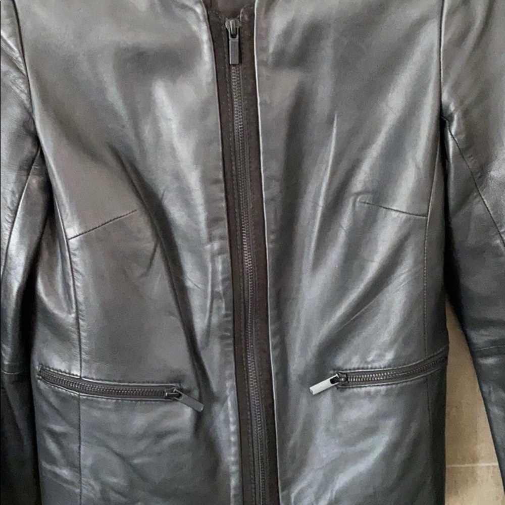 Leather jacket - Picture 4 of 7